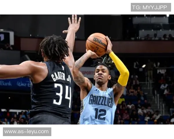 费尔斯表现低迷7号秀13投仅4中贡献15分5失误下半场状态更差仅得4分